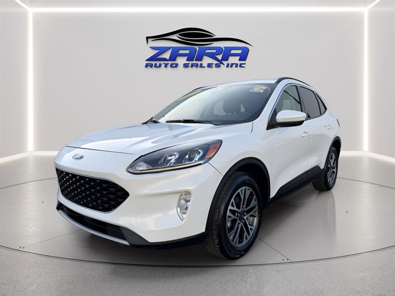Used 2020 Ford Escape SEL AWD/4WD image 2