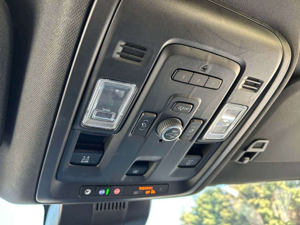 Used 2024 Chevrolet Tahoe RST w/ Luxury Package image 64