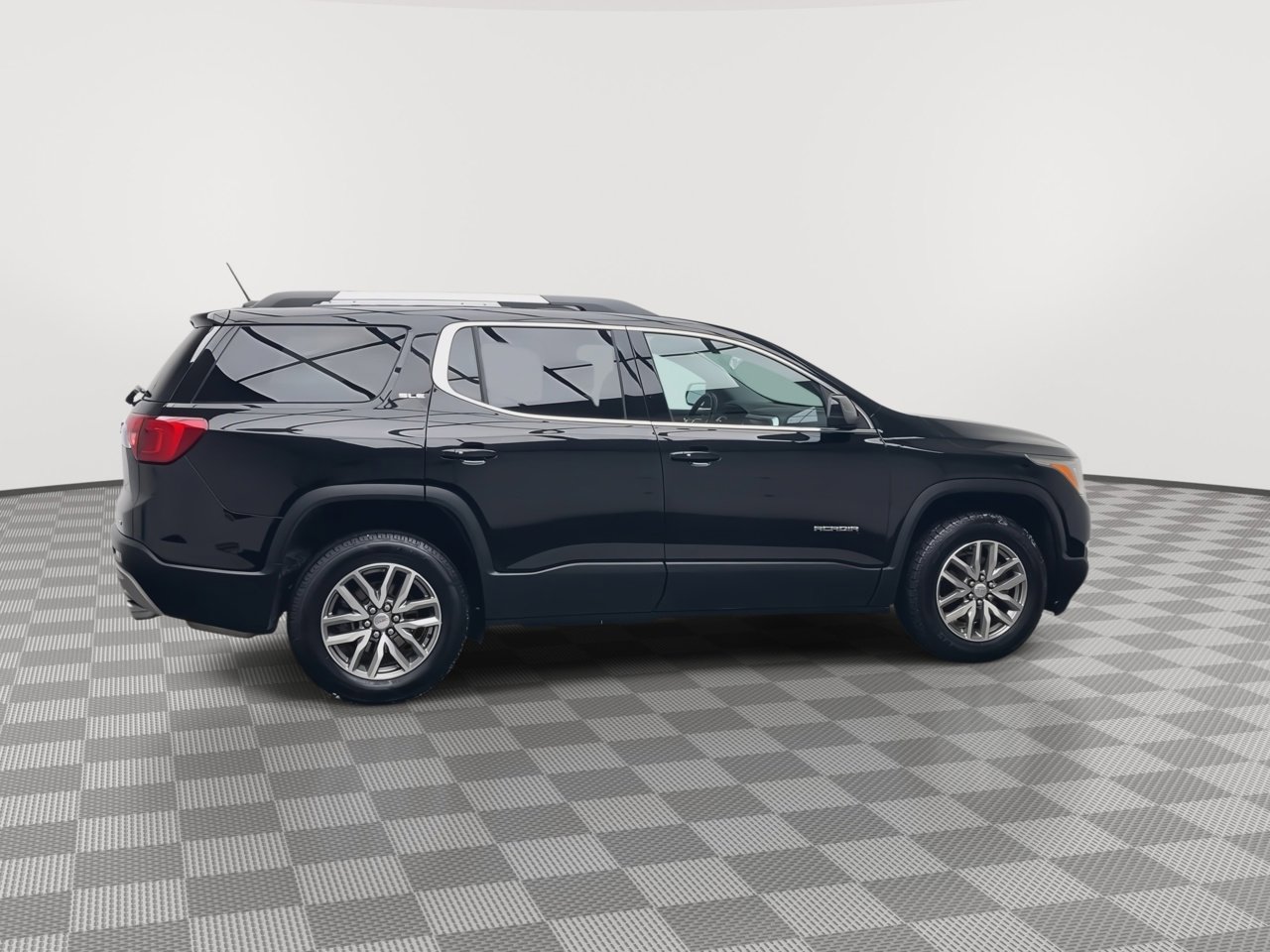 Used 2019 GMC Acadia SLE w/ Driver Alert Package I image 39