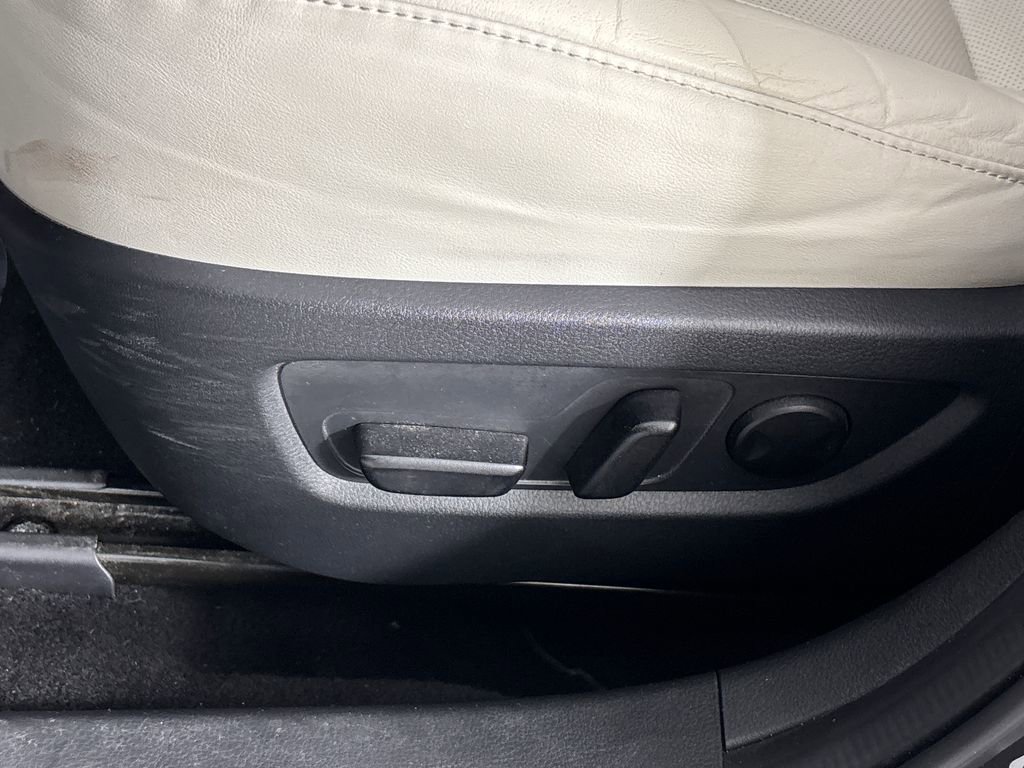 Used 2022 MAZDA CX-30 AWD 2.5 S w/ Premium Package image 9