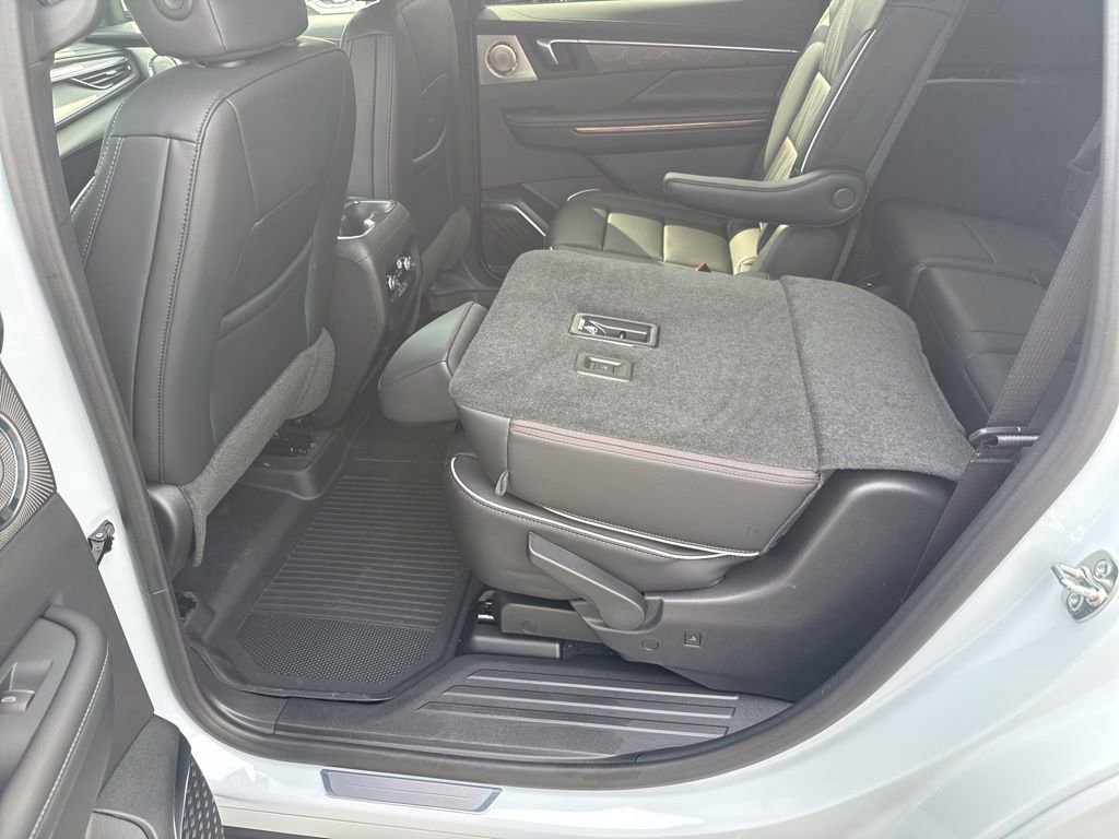 New 2026 Buick Enclave Avenir image 60