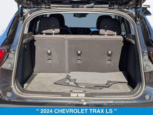 Certified 2024 Chevrolet Trax LS w/ LS Convenience Package image 32