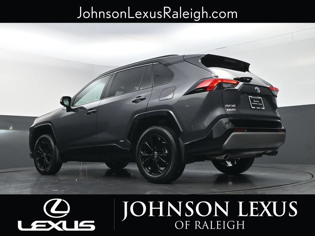 Used 2025 Toyota RAV4 SE AWD/4WD image 18