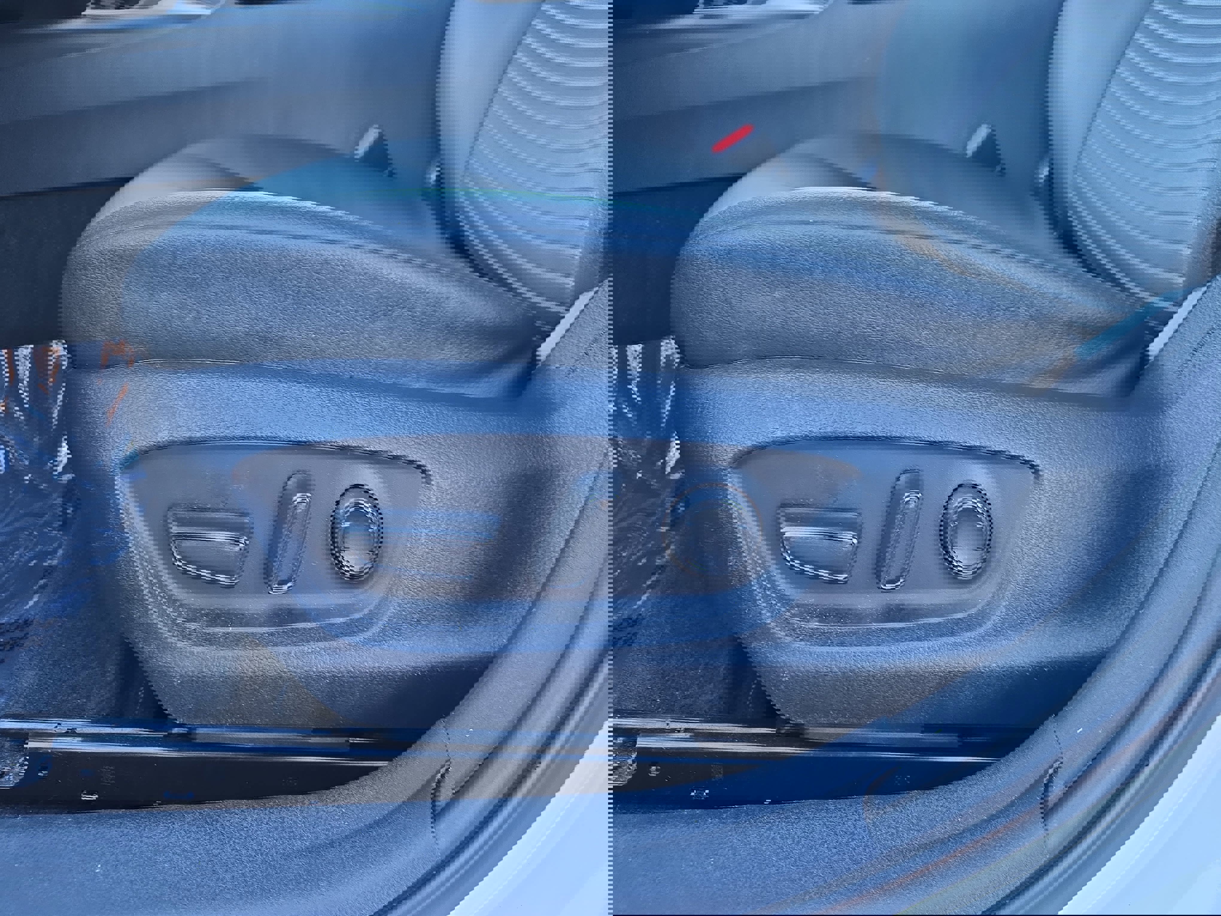 Used 2024 Toyota Camry SE image 28