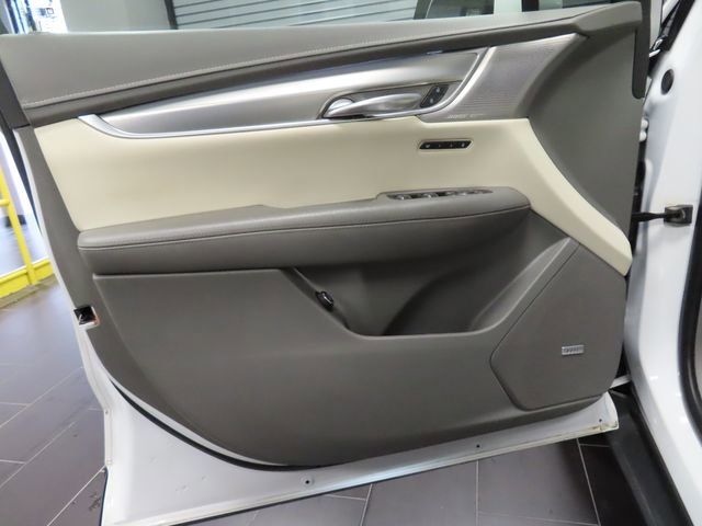 Certified 2023 Cadillac XT5 Premium Luxury w/ Technology Package AWD/4WD image 10