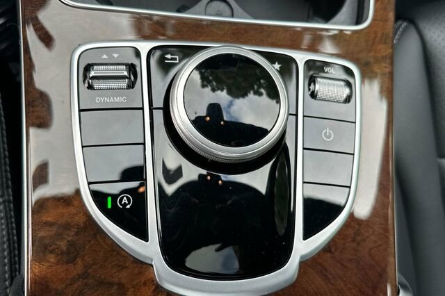 Used 2018 Mercedes-Benz C 300 4MATIC Sedan image 43