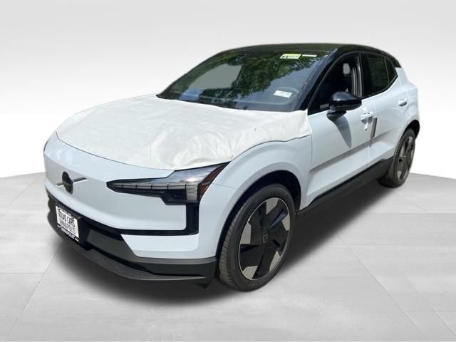 New 2026 Volvo EX30 Plus w/ Protection Package Premier AWD/4WD image 3
