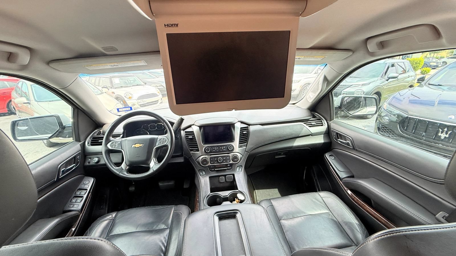 Used 2016 Chevrolet Suburban LT RWD image 14