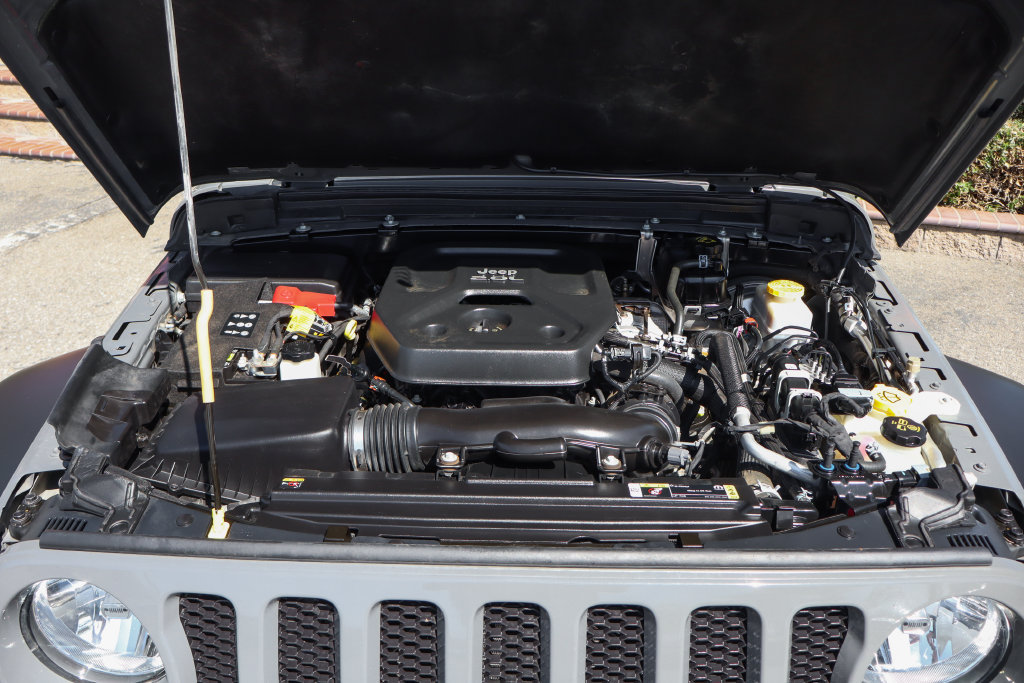 Used 2021 Jeep Wrangler Sport AWD/4WD image 11