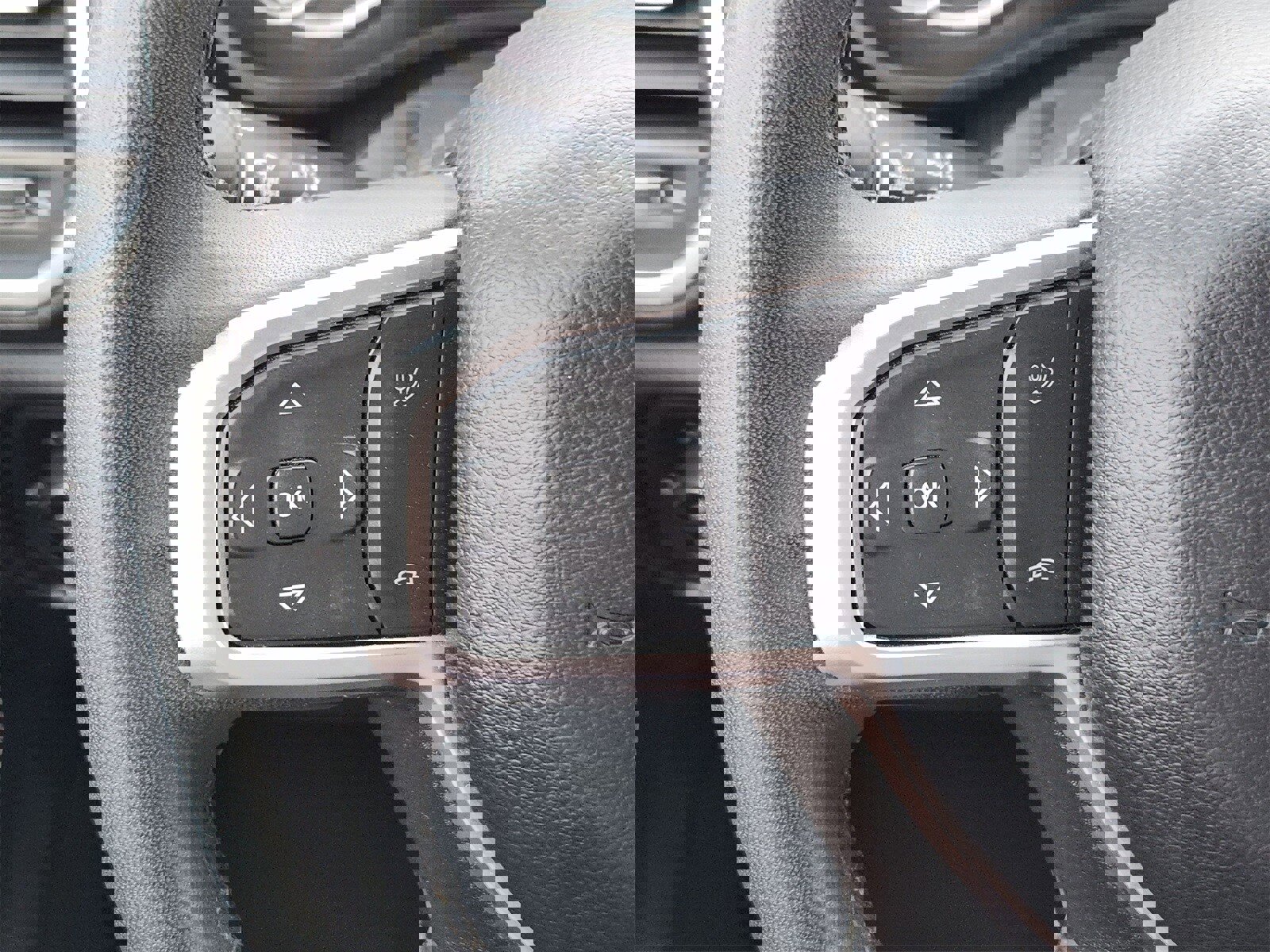 Used 2025 RAM 2500 Lone Star image 36