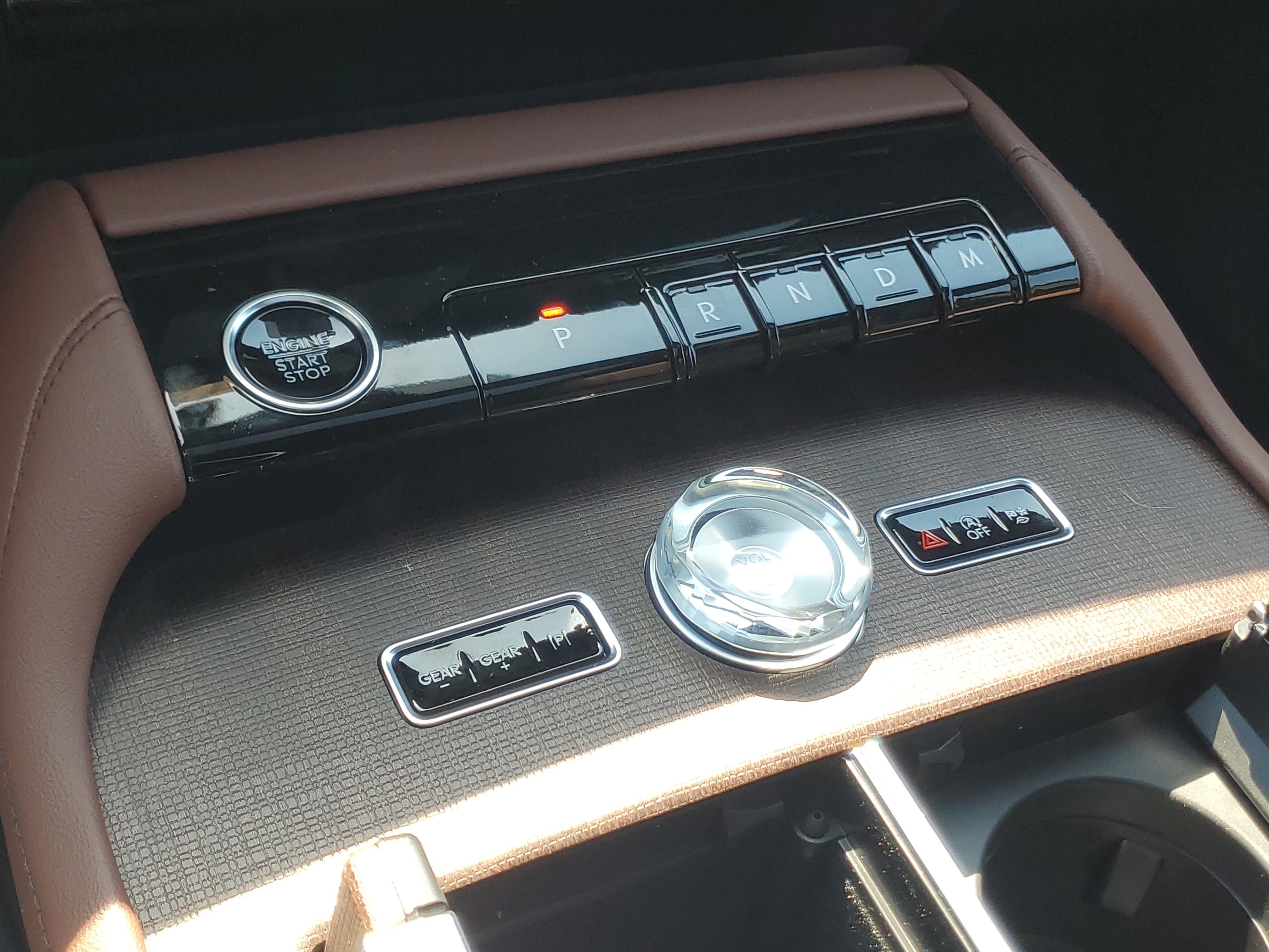 New 2026 Lincoln Navigator Reserve AWD/4WD image 25