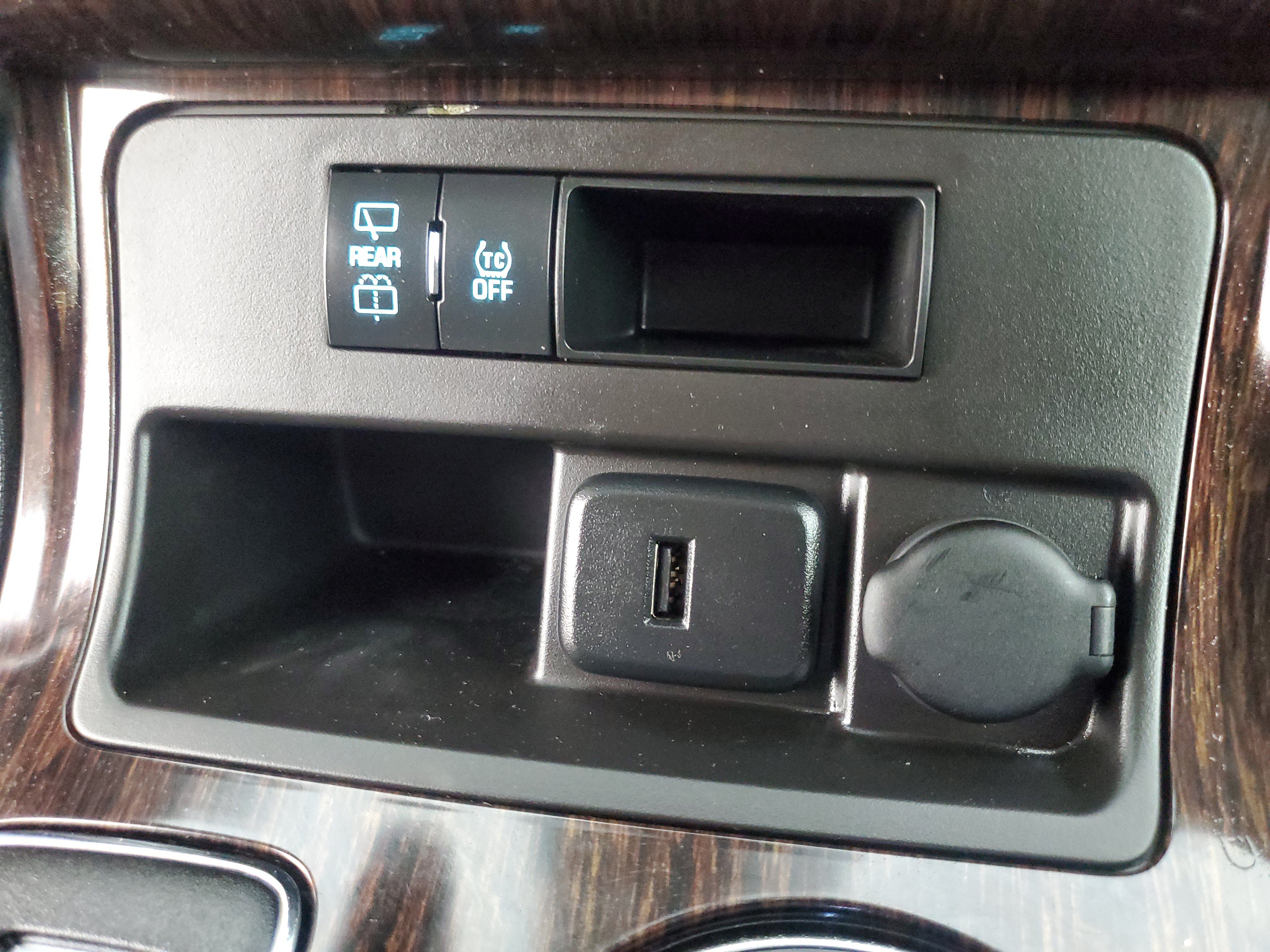 Used 2017 Chevrolet Traverse LT AWD/4WD image 19