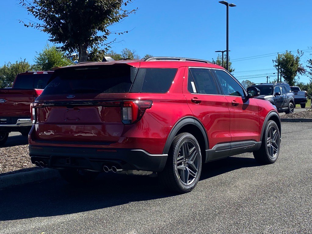 New 2026 Ford Explorer ST image 4