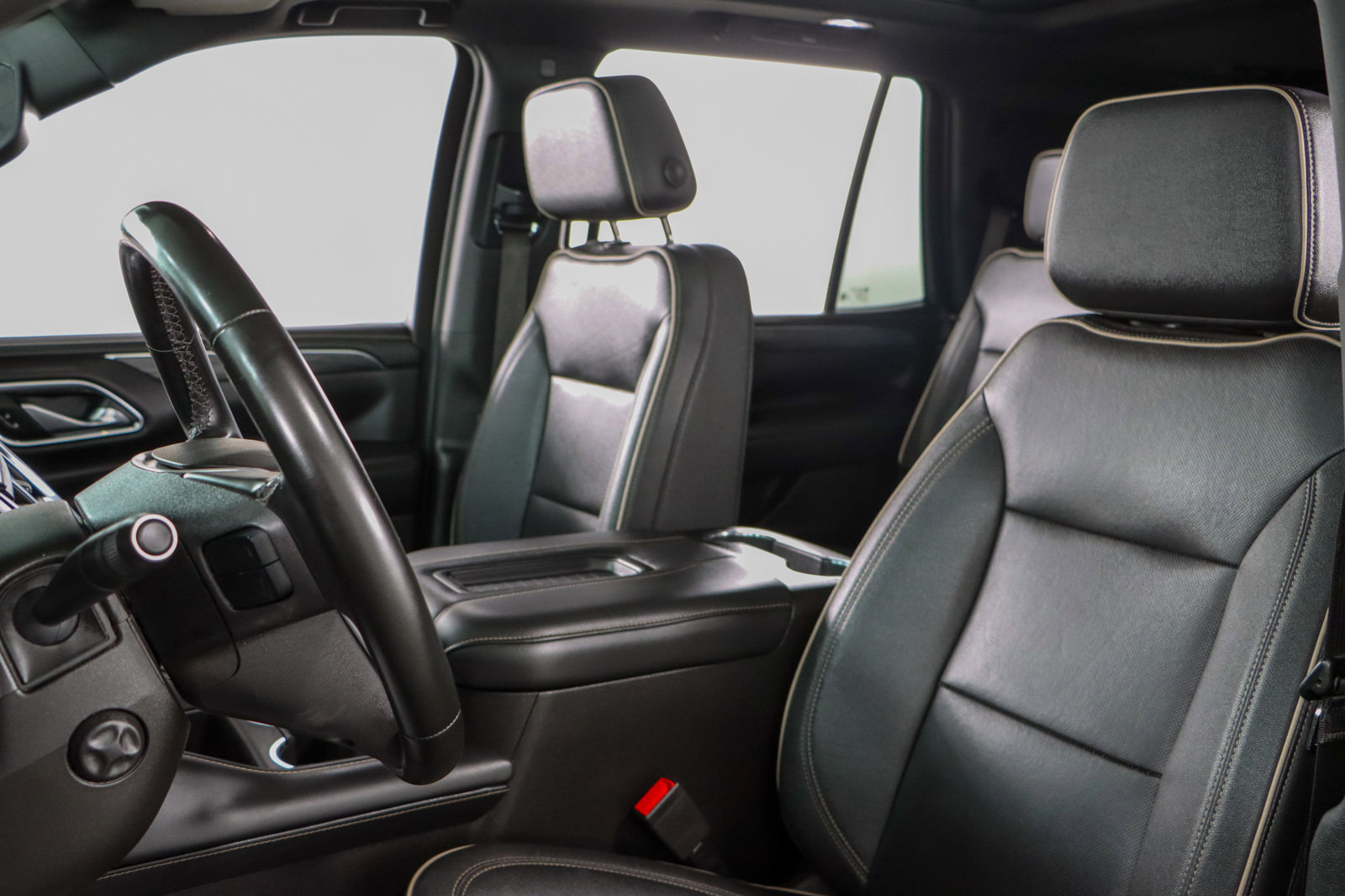 Used 2023 GMC Yukon SLT w/ SLT Luxury Package image 27