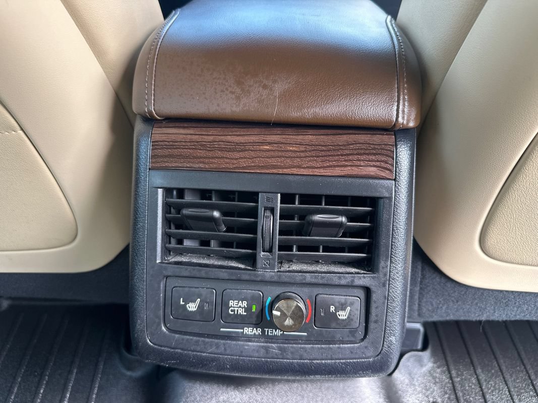 Used 2013 Toyota Avalon Limited FWD image 14