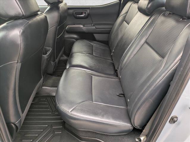 Used 2019 Toyota Tacoma TRD Off-Road AWD/4WD image 17