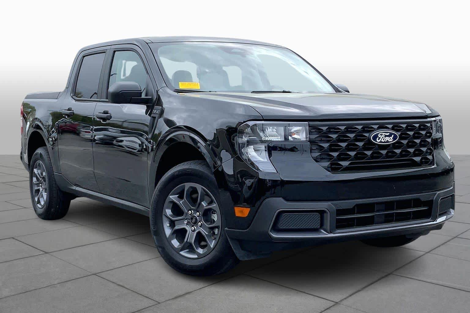 Used 2025 Ford Maverick XLT image 4
