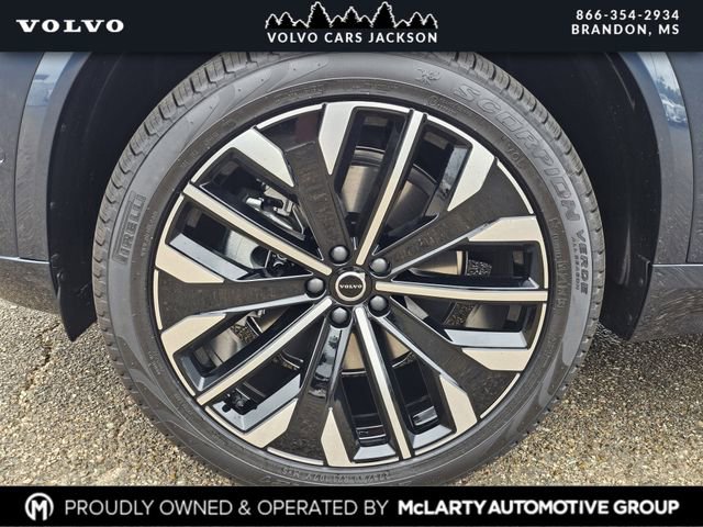 New 2026 Volvo XC90 B6 Plus w/ Protection Package Premier image 24