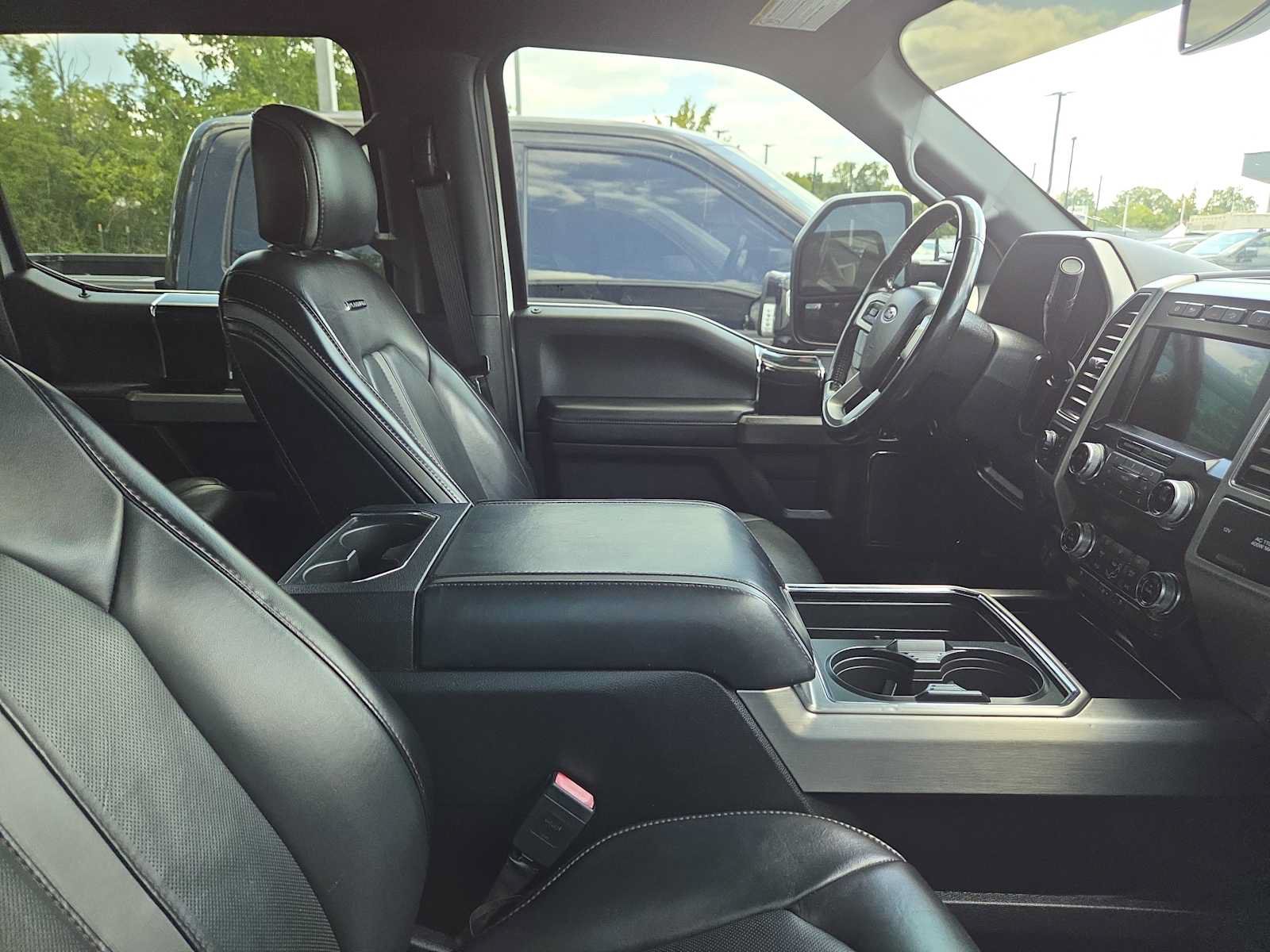 Used 2020 Ford F250 Platinum AWD/4WD image 3
