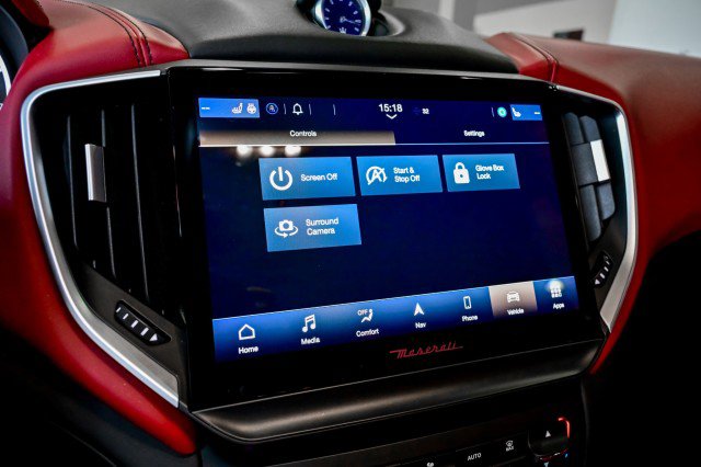 Used 2022 Maserati Ghibli Modena image 40