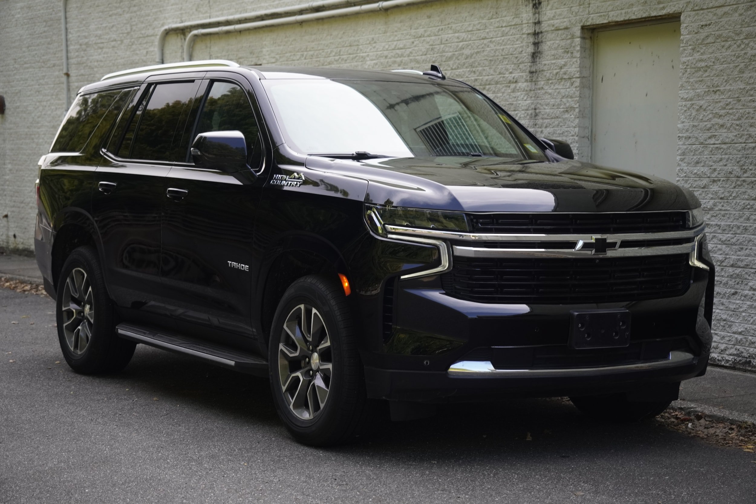 Used 2021 Chevrolet Tahoe LT w/ LT Signature Package AWD/4WD image 10