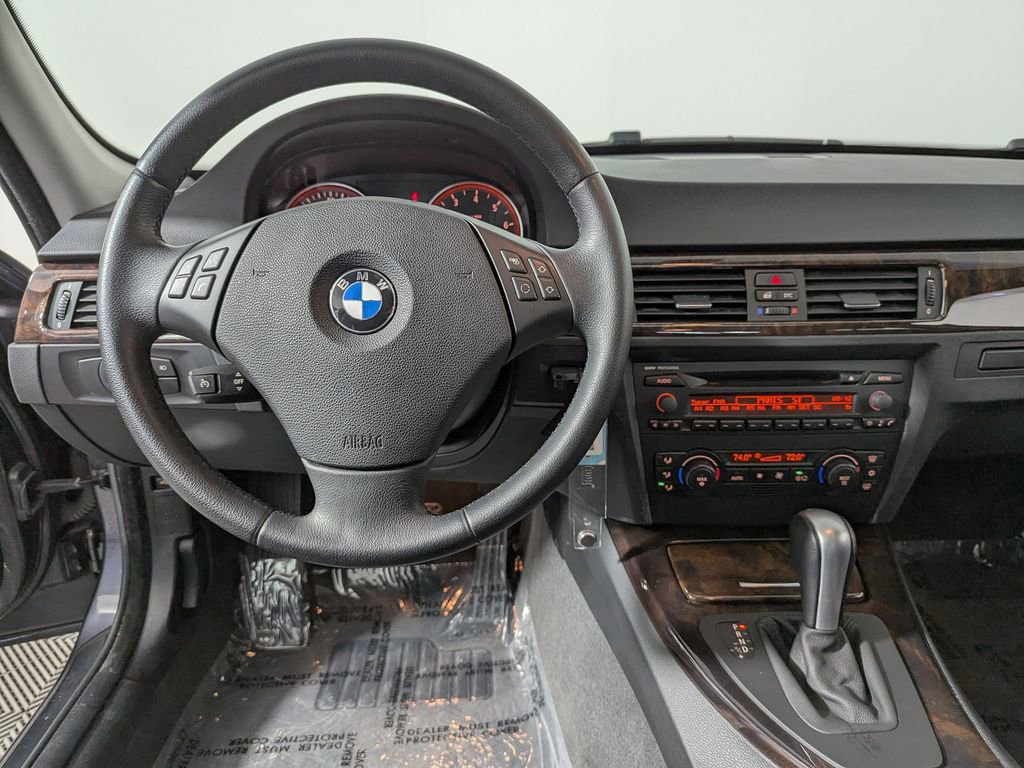 Used 2006 BMW 325i Sedan image 17