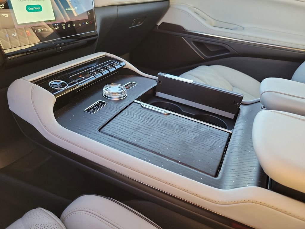 New 2026 Lincoln Navigator L Black Label image 29