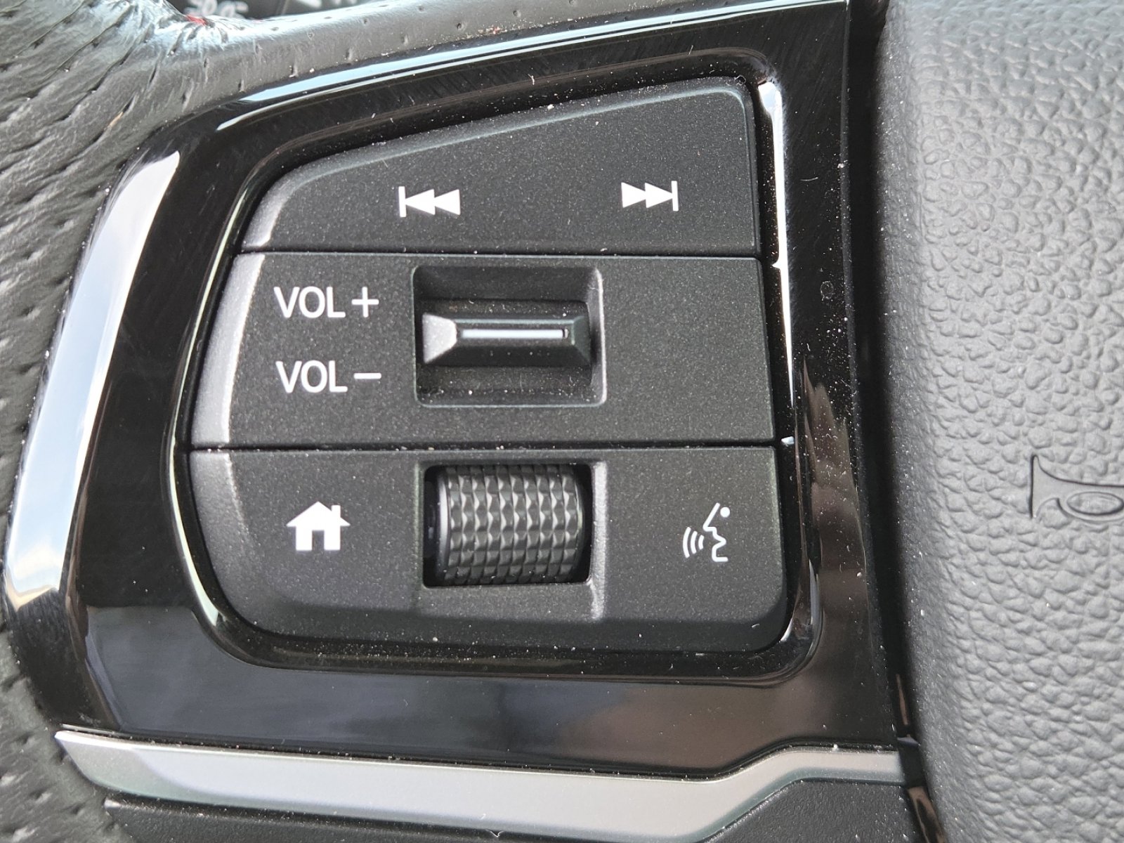 Used 2025 Honda Ridgeline Black Edition image 33