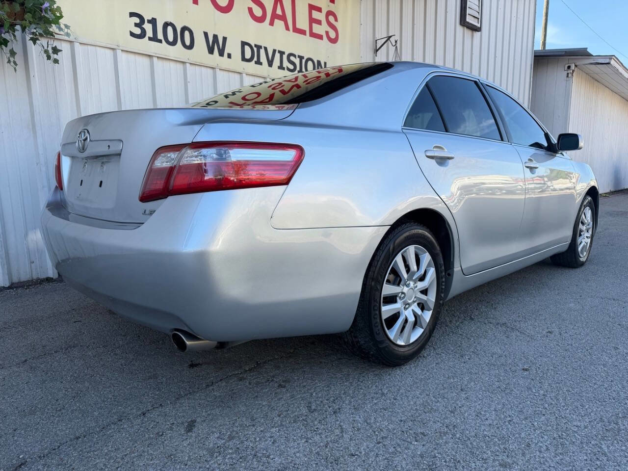 Used 2007 Toyota Camry LE FWD image 2