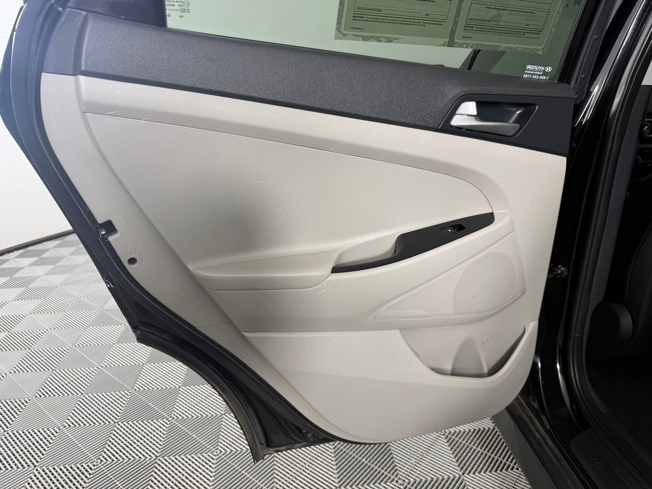 Used 2021 Hyundai Tucson SE image 25