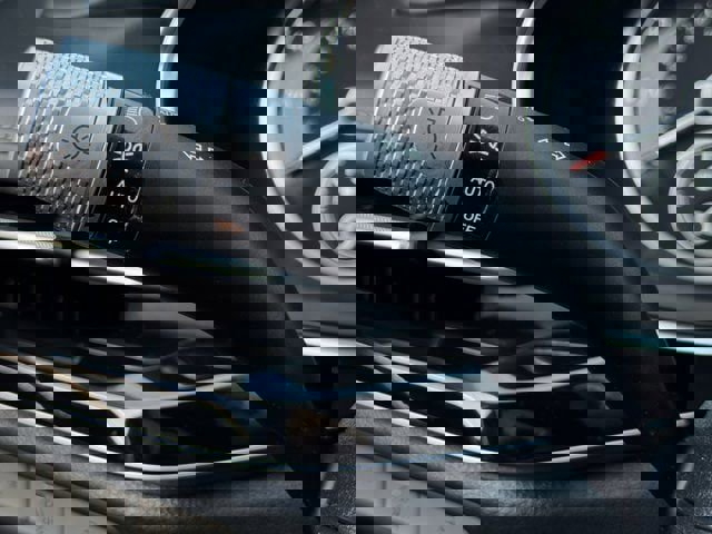 Used 2023 Genesis G80 2.5T image 24