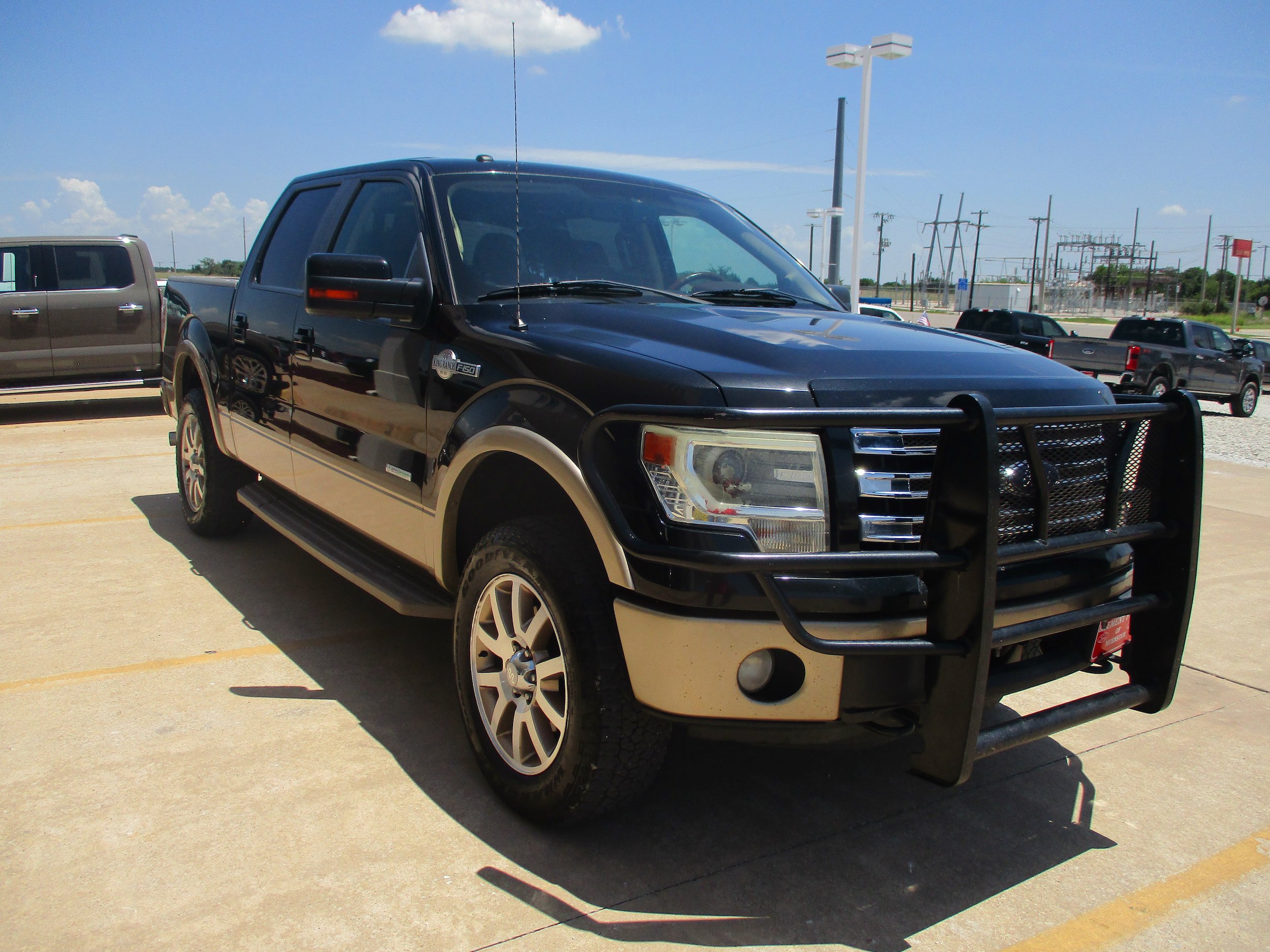 Used 2014 Ford F150 King Ranch w/ King Ranch Luxury Package AWD/4WD image 3