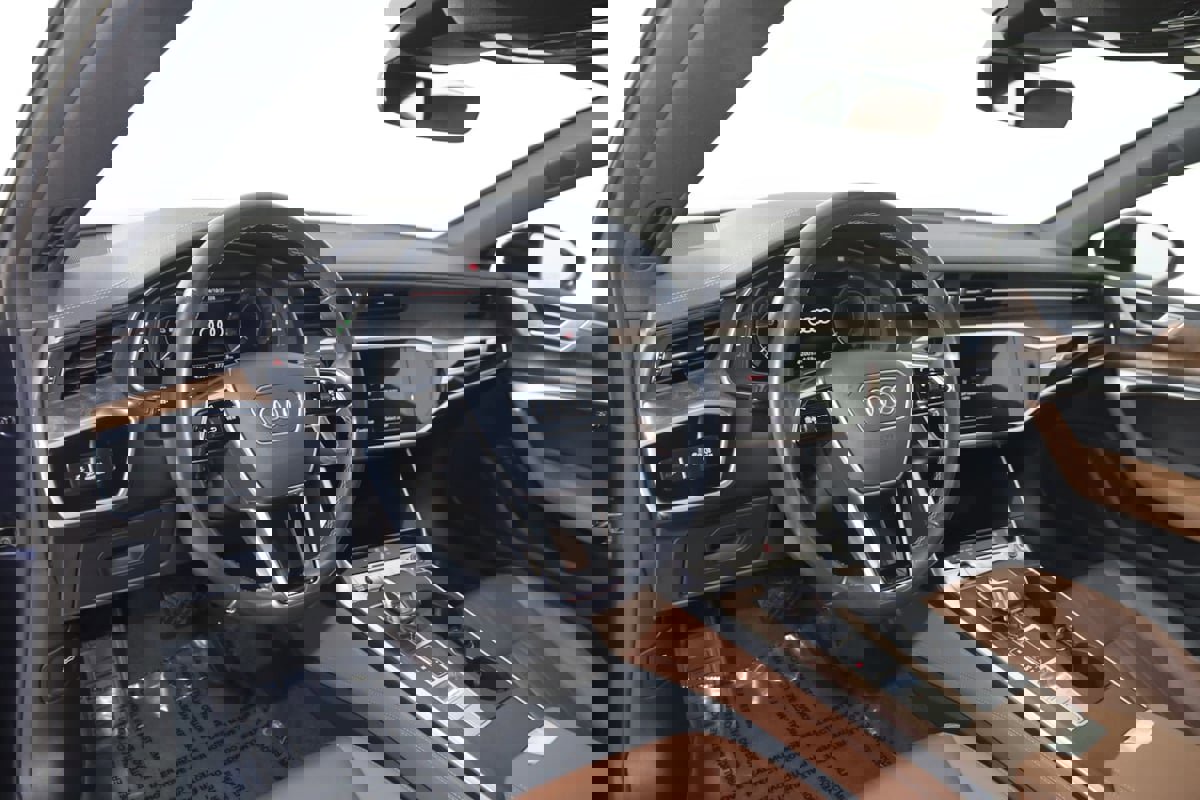 Used 2021 Audi A7 e Premium Plus w/ Black Optic Package image 29