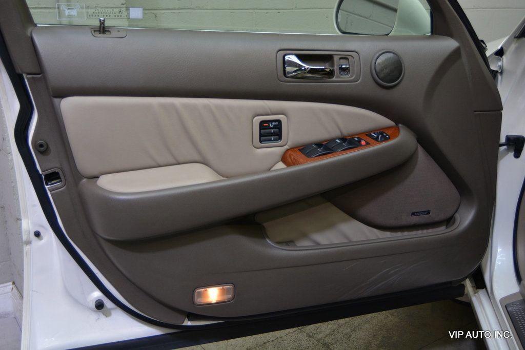 Used 2004 Acura RL image 7