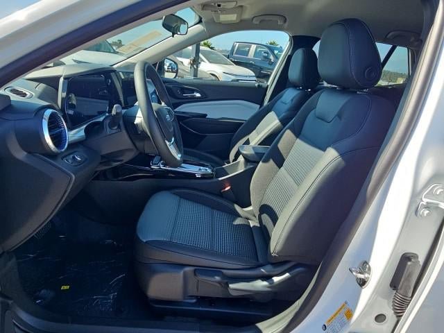 New 2026 Chevrolet Trax LT w/ Driver Confidence Package FWD image 18