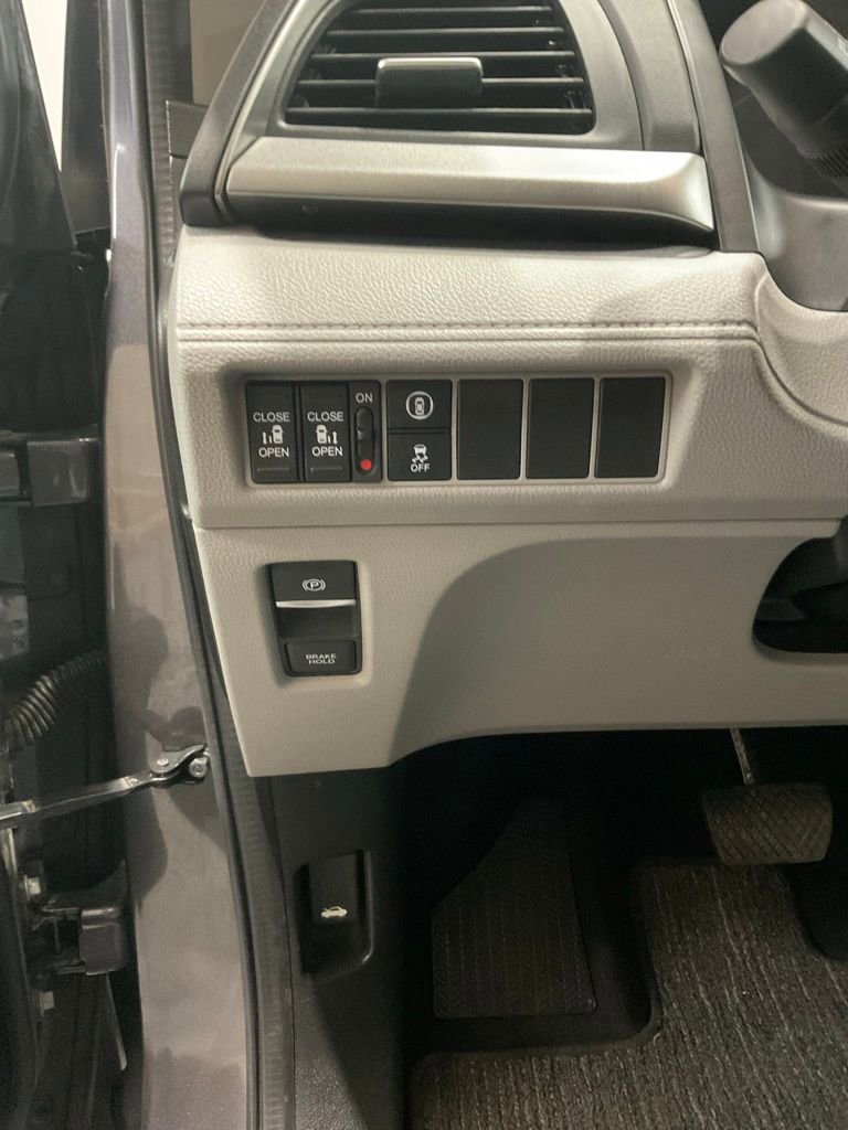 Used 2022 Honda Odyssey EX image 8