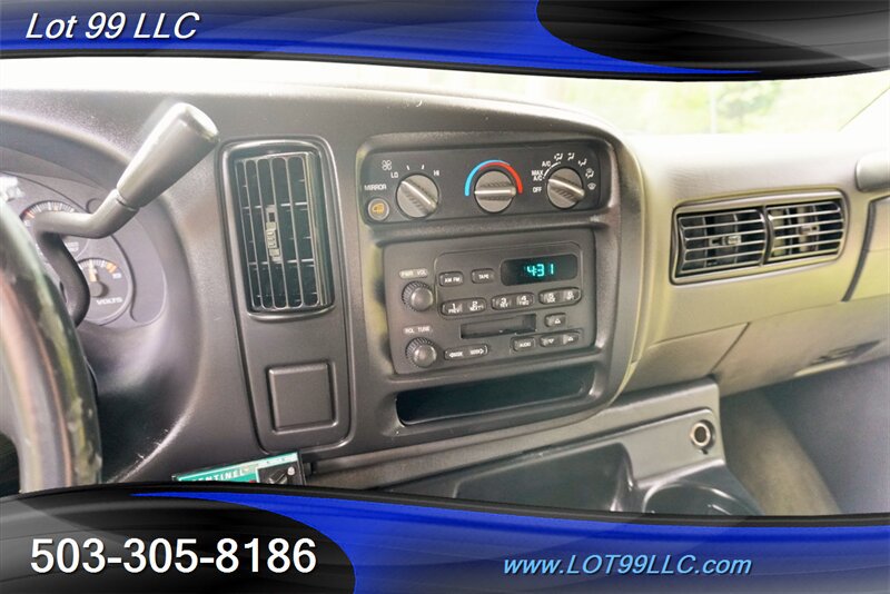 Used 2002 Chevrolet Express 3500 Extended Passenger w/ LS Preferred Equipment Group RWD image 19
