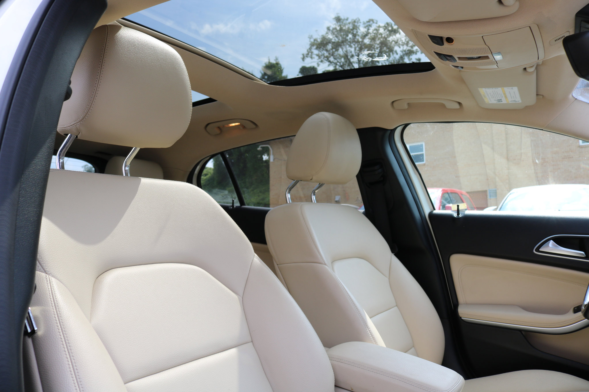 Used 2016 Mercedes-Benz GLA 250 image 48