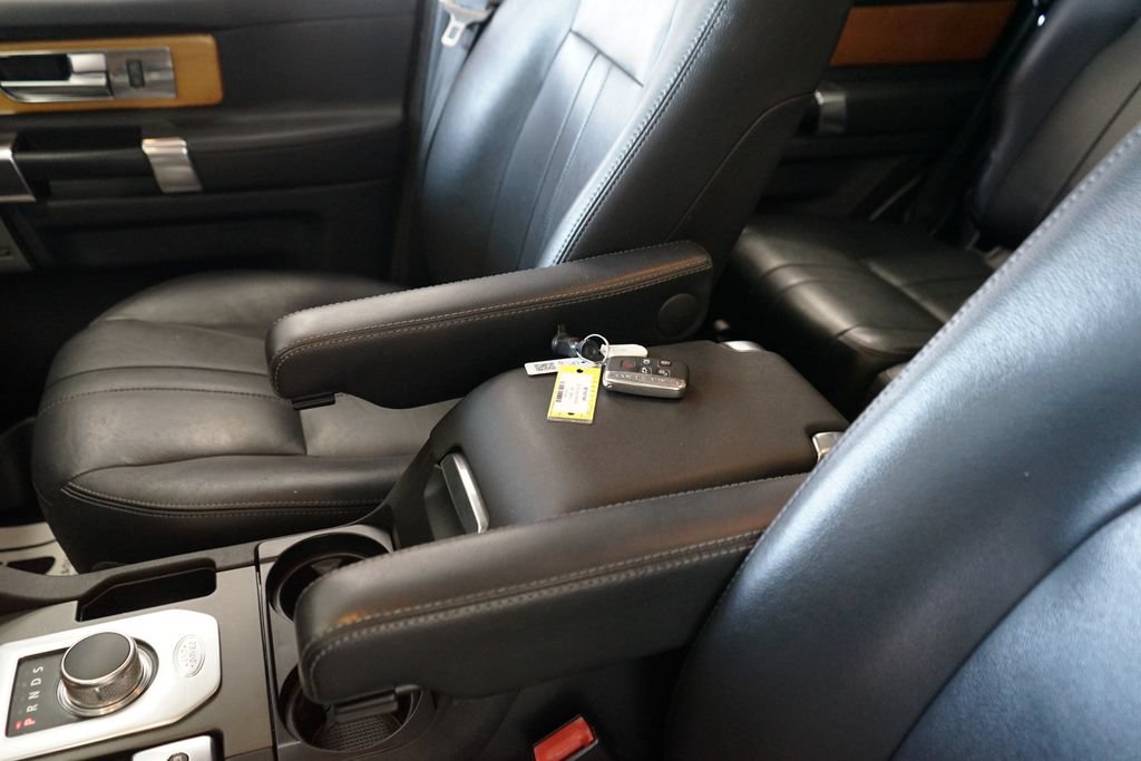 Used 2015 Land Rover LR4 HSE AWD/4WD image 30