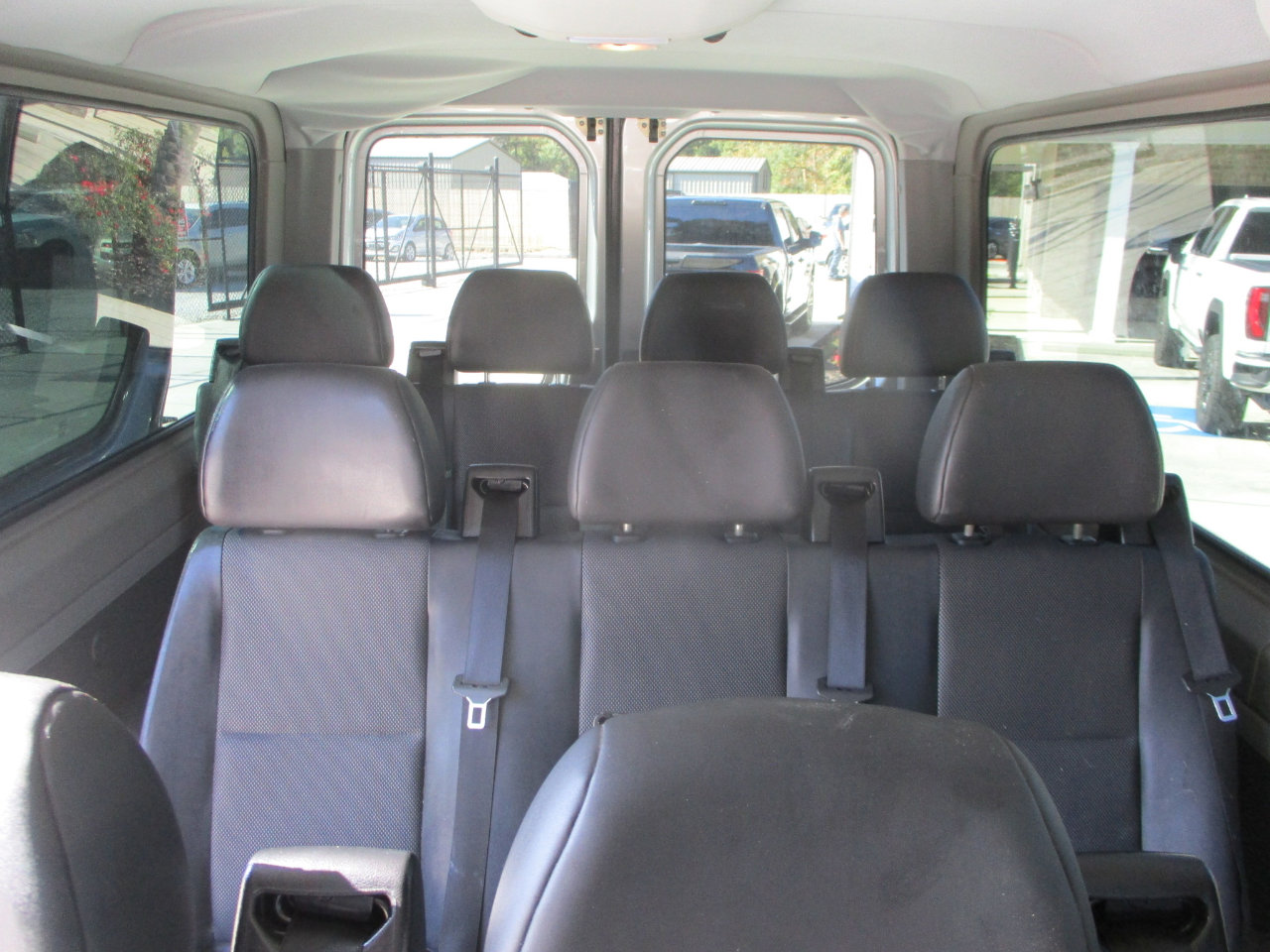Used 2015 Mercedes-Benz Sprinter 2500 image 17