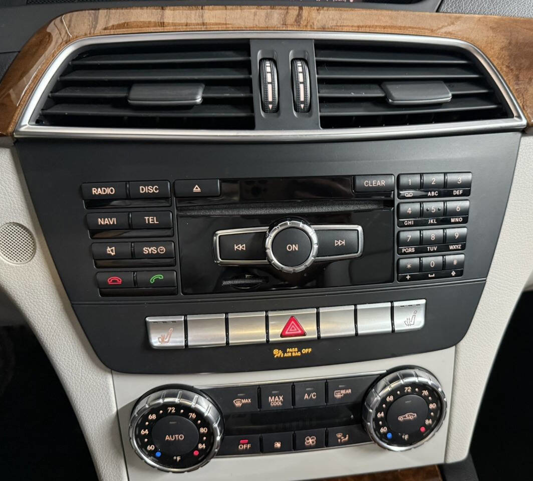 Used 2012 Mercedes-Benz C 250 Sedan image 16