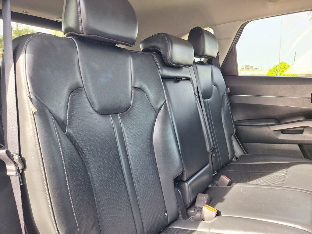 Used 2025 Kia Sorento S image 28