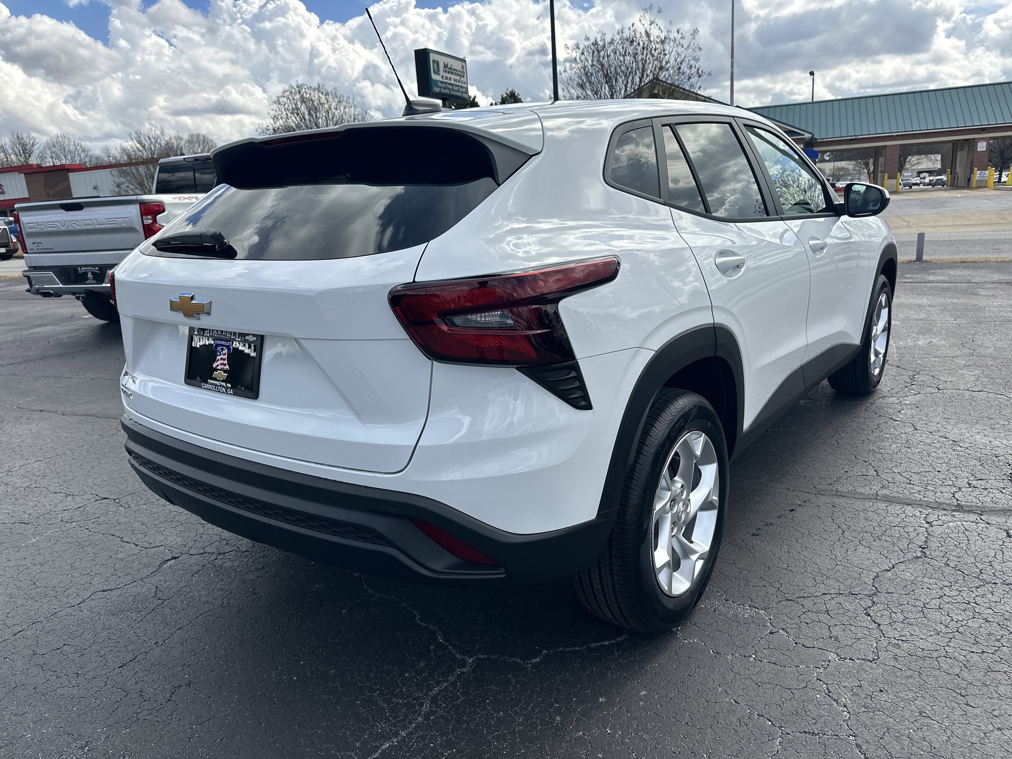 New 2026 Chevrolet Trax LS w/ LS Convenience Package FWD image 9