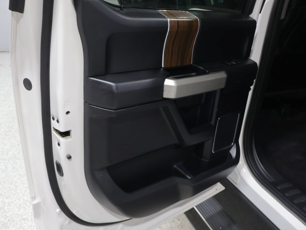 Used 2015 Ford F150 Lariat w/ Equipment Group 502A Luxury AWD/4WD image 19