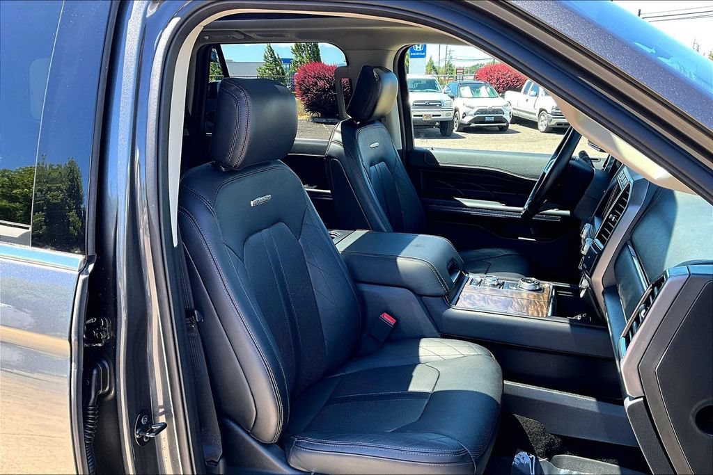 Used 2019 Ford Expedition Platinum AWD/4WD image 10
