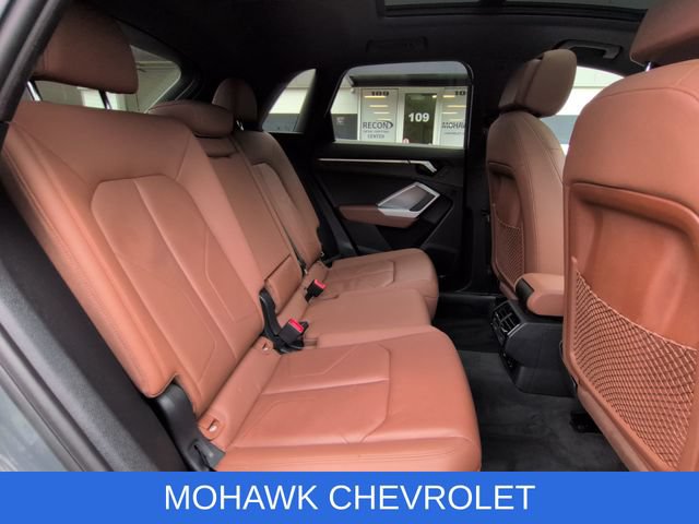 Used 2020 Audi Q3 2.0T Premium w/ Convenience Package AWD/4WD image 27