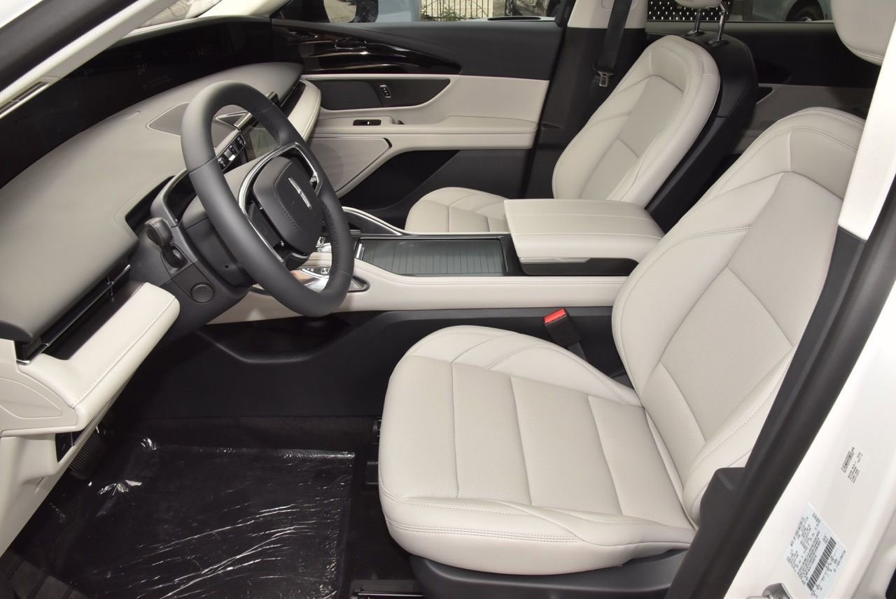 New 2026 Lincoln Nautilus Premier AWD/4WD image 20