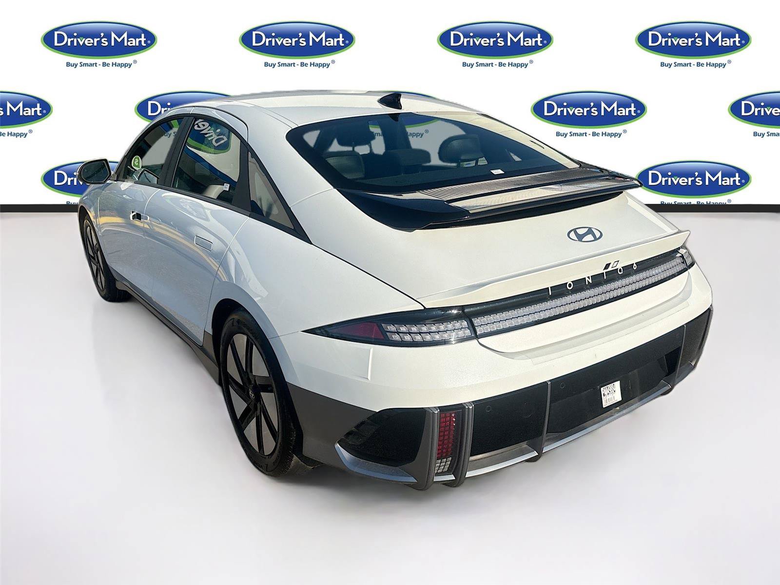 Used 2023 Hyundai Ioniq 6 SE RWD image 5