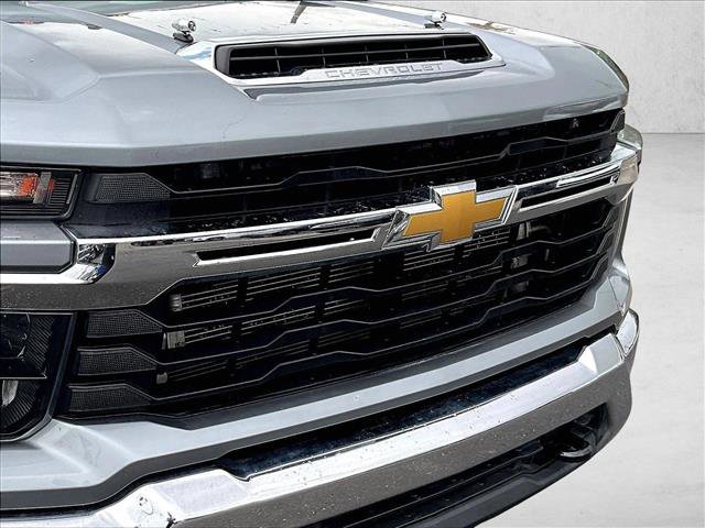 Used 2024 Chevrolet Silverado 3500 LT AWD/4WD image 28