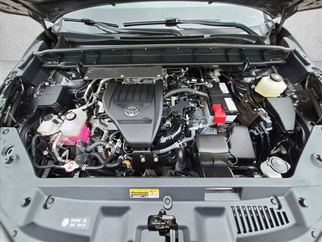 Used 2025 Toyota Highlander LE FWD image 23